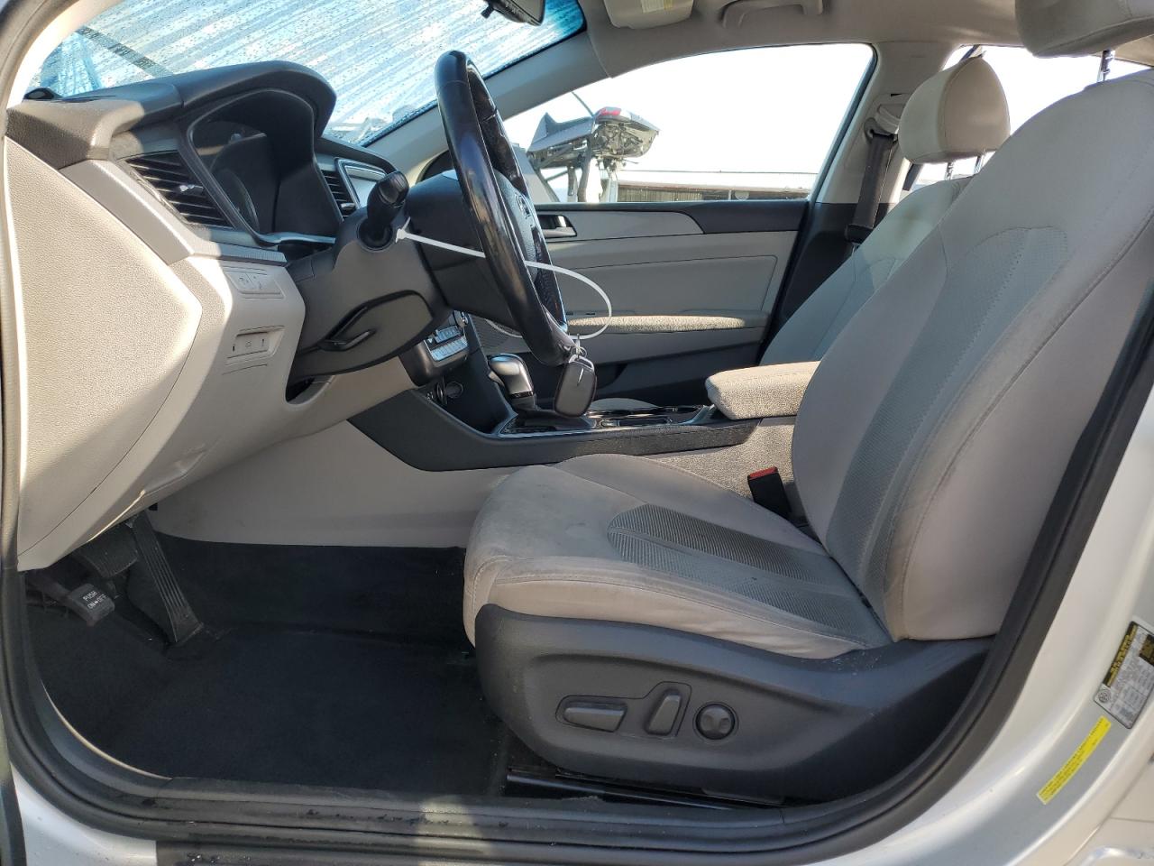 Hyundai SONATA Limited Image 9