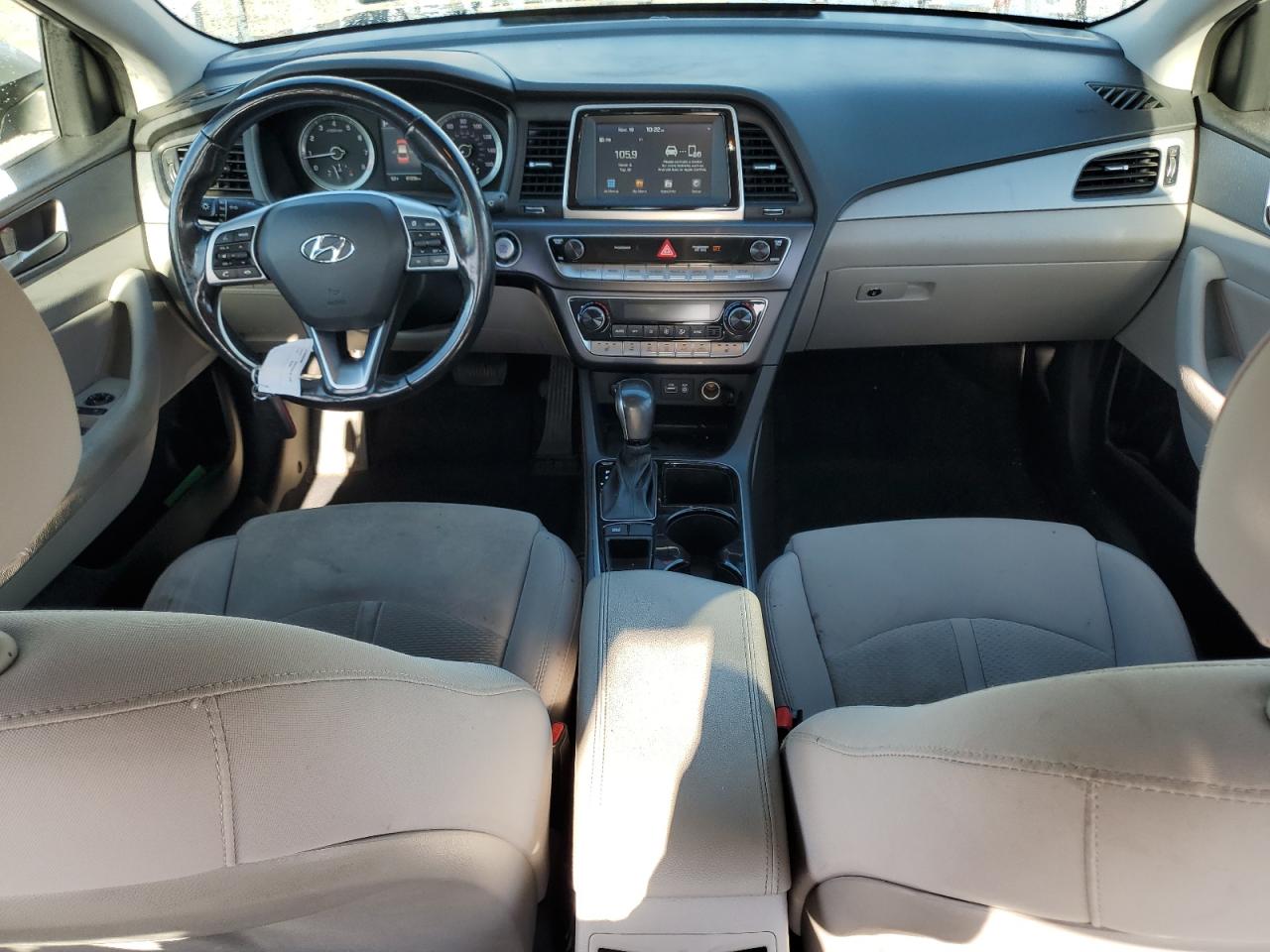 Hyundai SONATA Limited Image 12