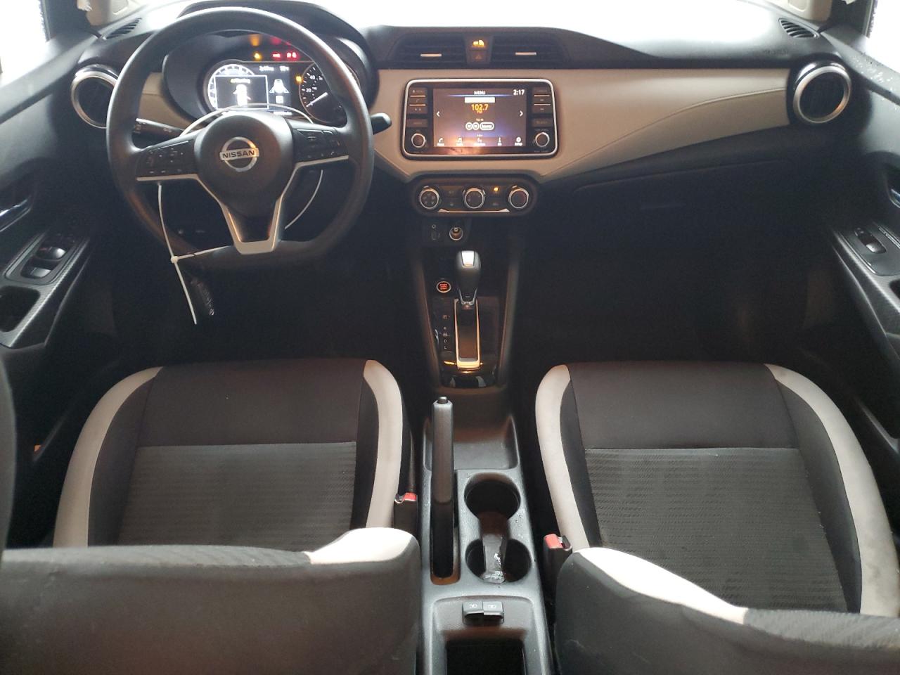 Nissan Versa Sv Image 11