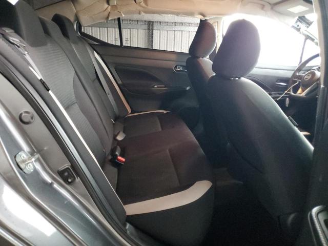 Nissan Versa Sv Image 9