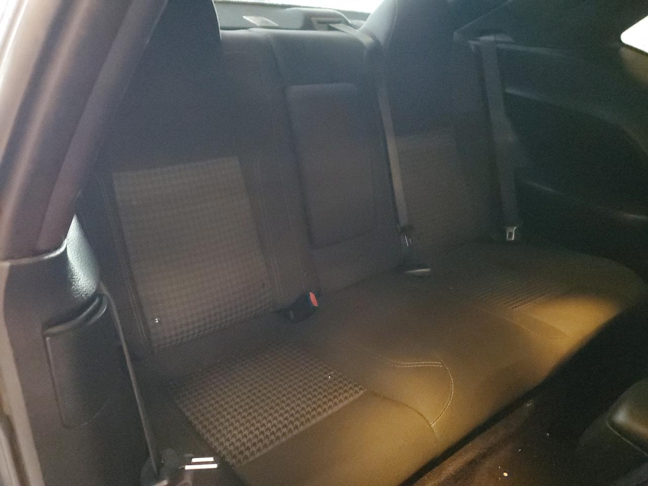 Dodge Challenger Sxt Image 8