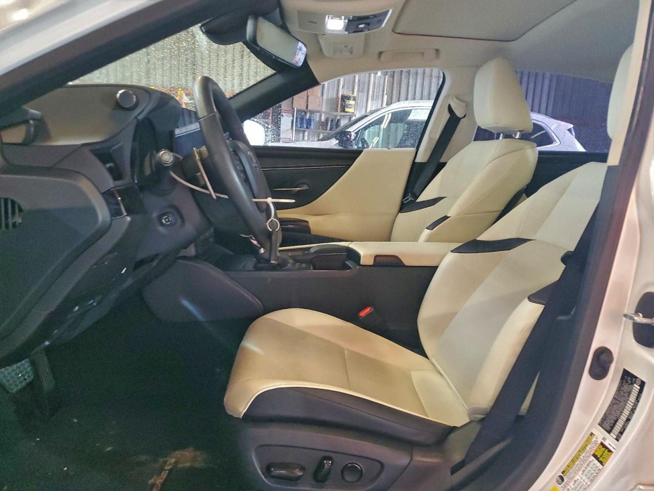 Lexus Es 350 Base Image 9