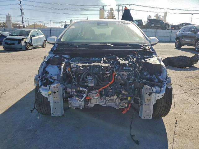 Toyota Corolla Le Image 9