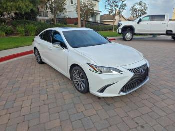  Salvage Lexus Es