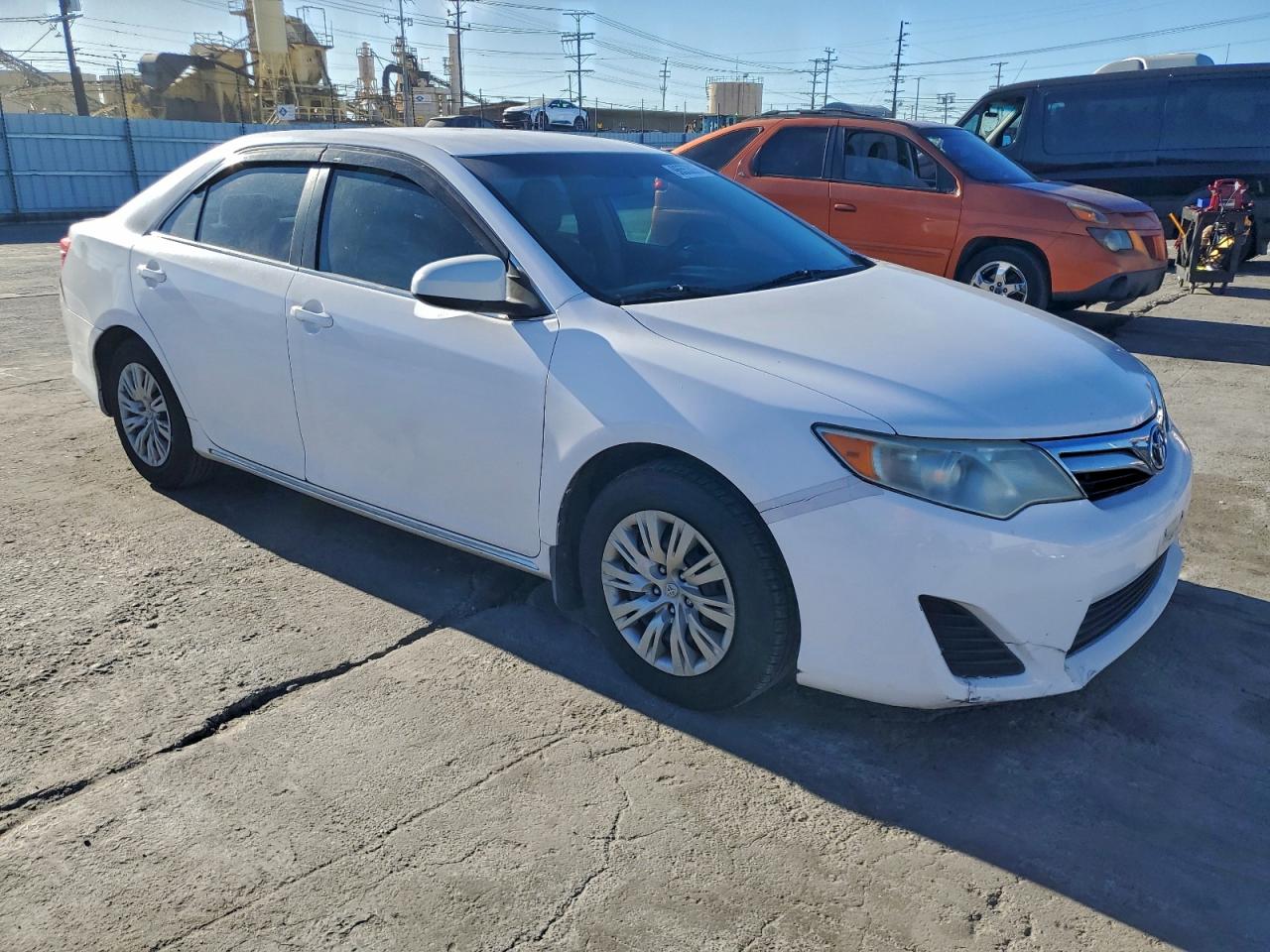 Toyota Camry Hybrid Image 3