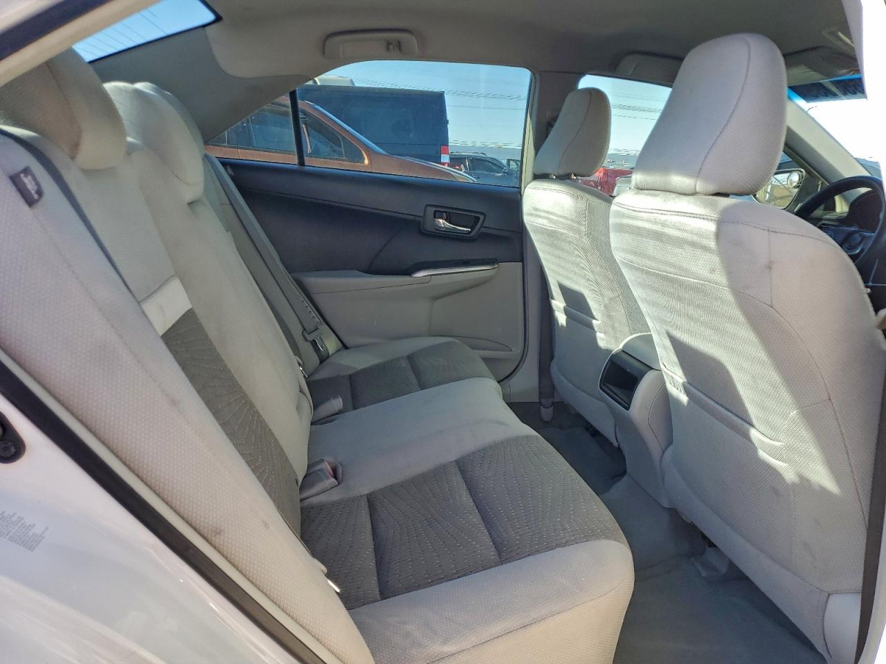 Toyota Camry Hybrid Image 11