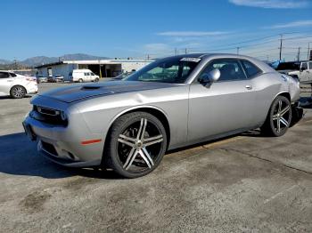  Salvage Dodge Challenger