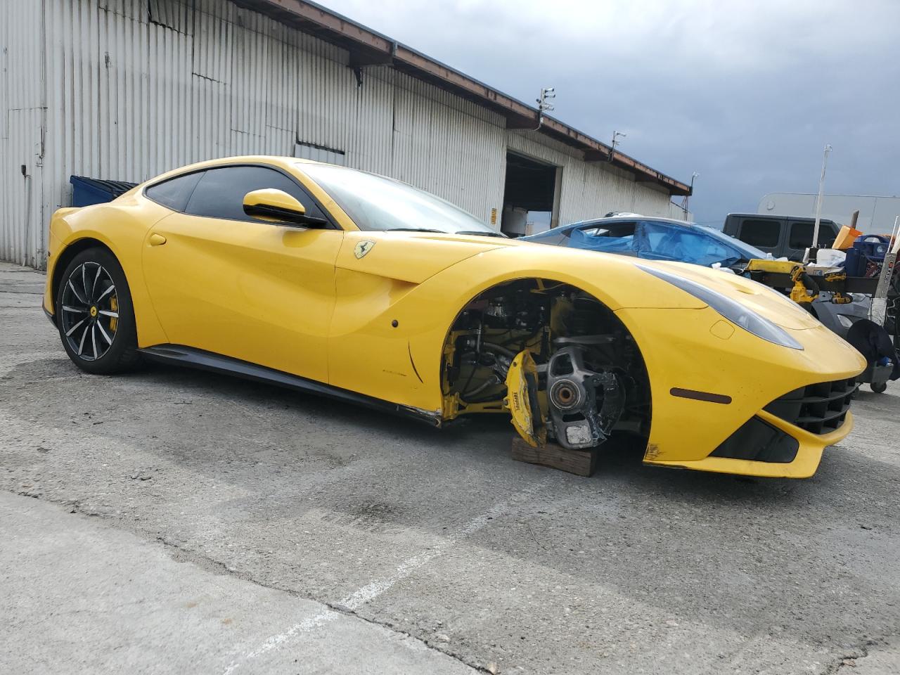 Ferrari F12 Image 5
