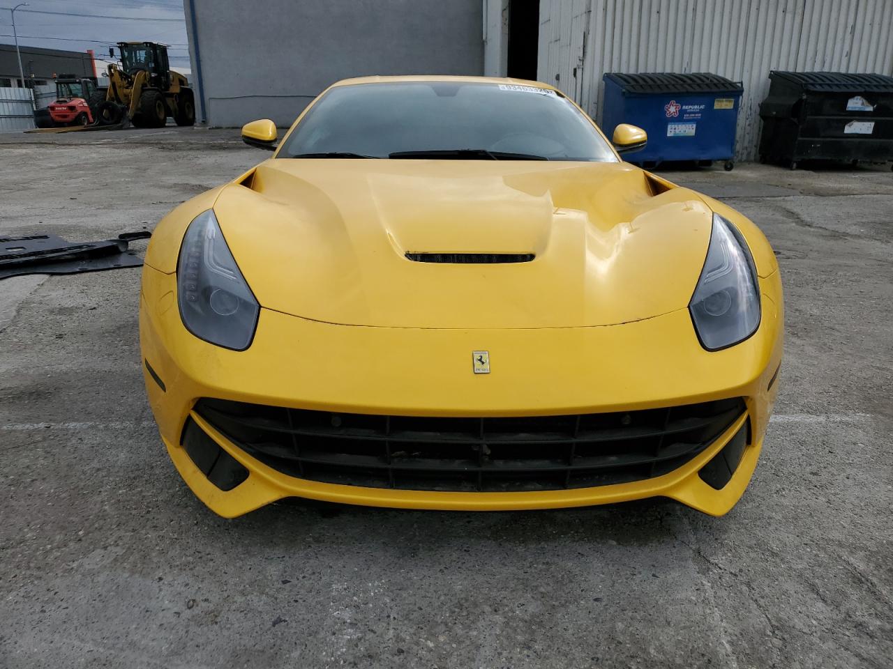 Ferrari F12 Image 7