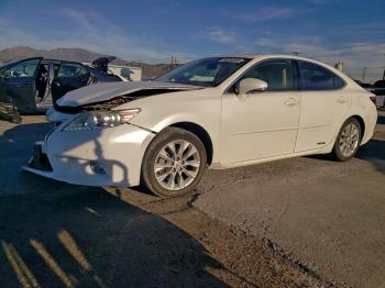  Salvage Lexus Es