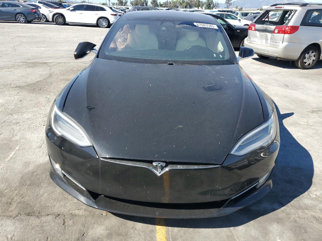 Tesla Model S Image 11
