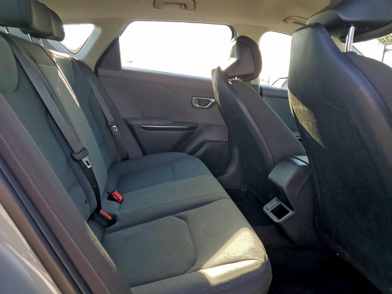 Kia K4 Lx Lx Image 12