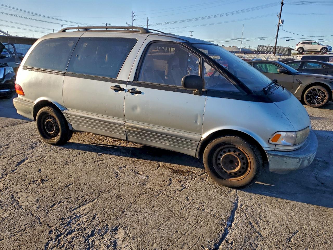 Toyota Previa Le Image 2