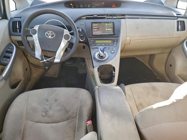 Toyota Prius Image 11