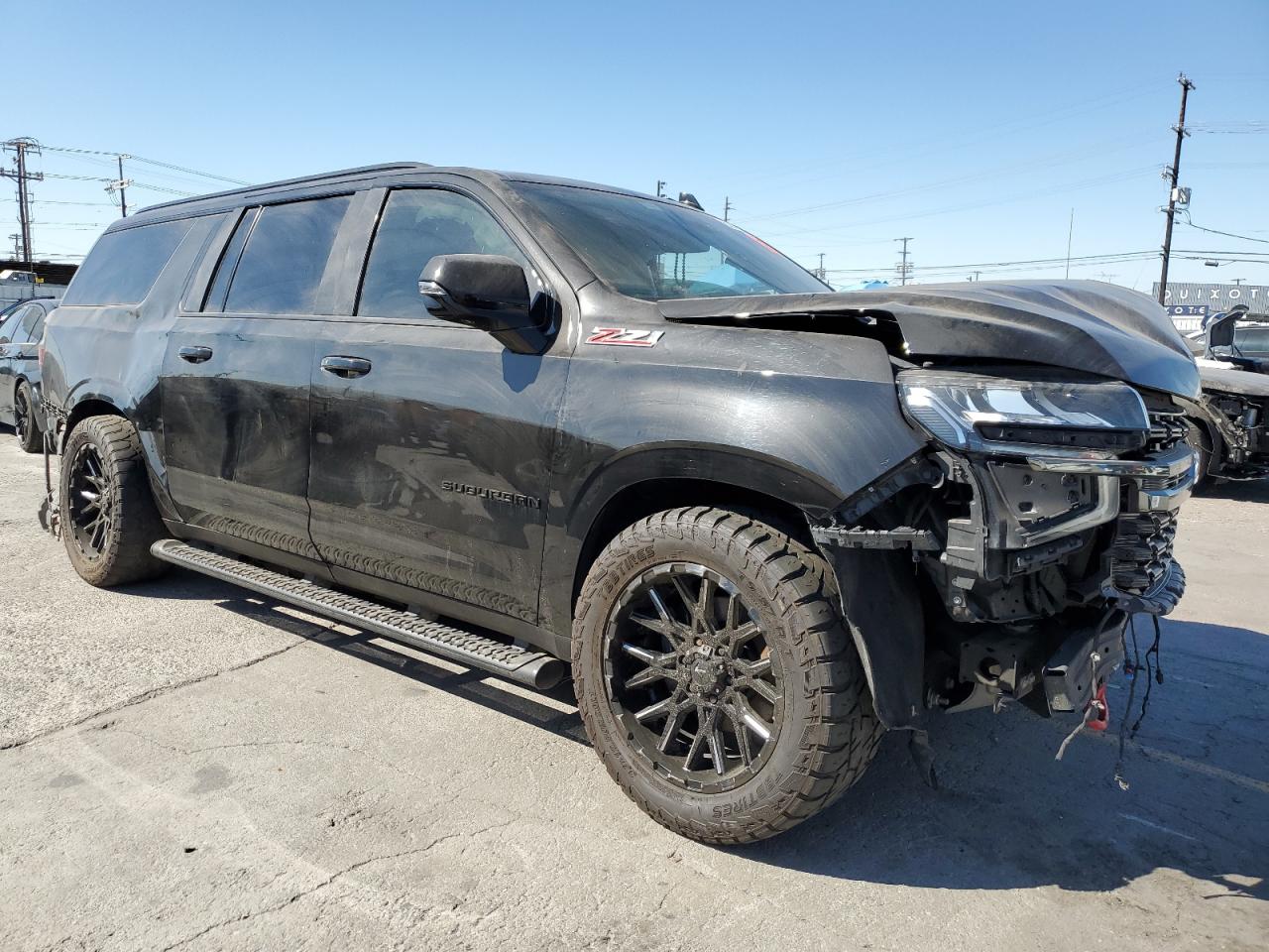 Chevrolet Suburban K1500 Z71 Image 2