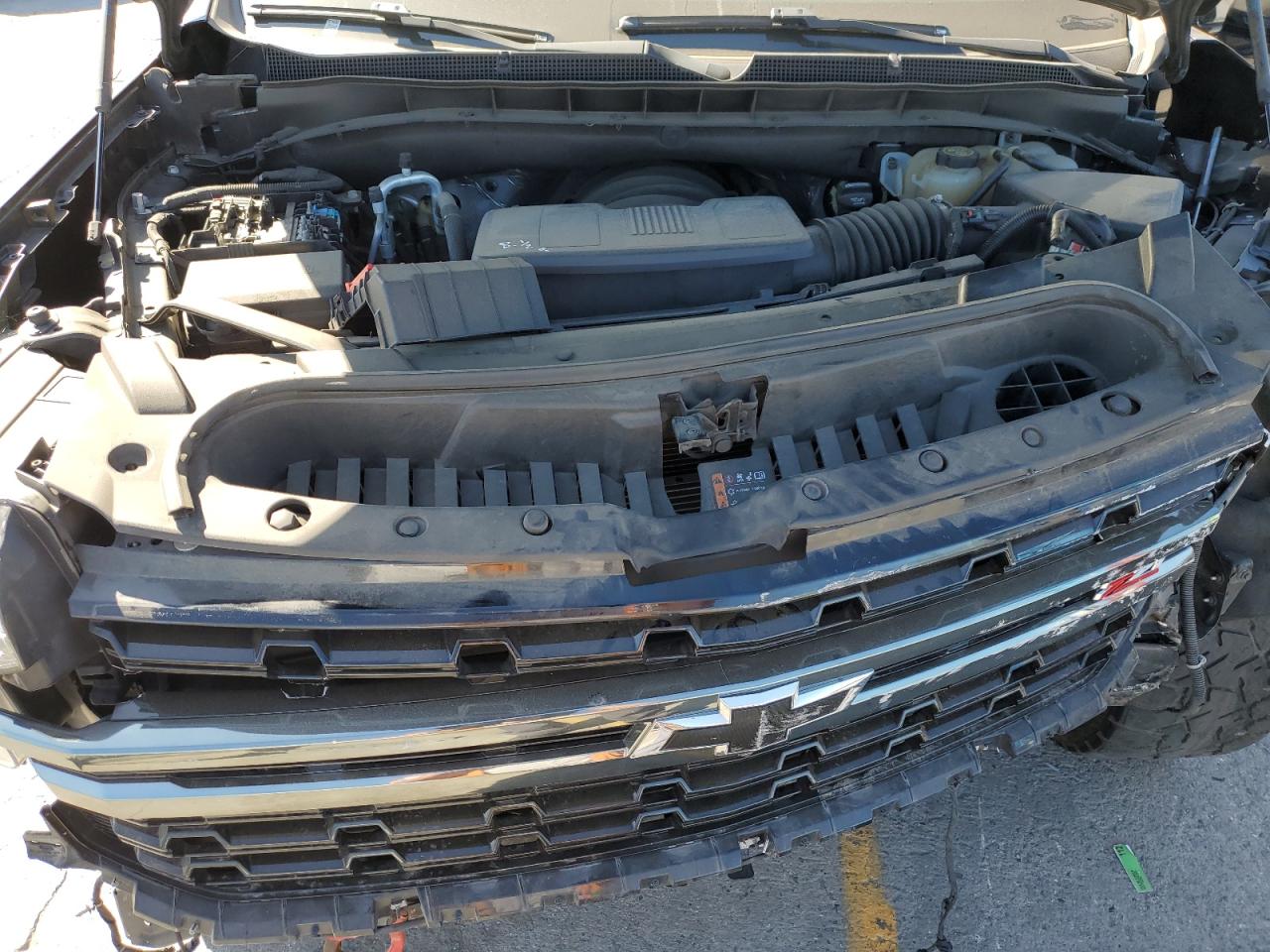 Chevrolet Suburban K1500 Z71 Image 13