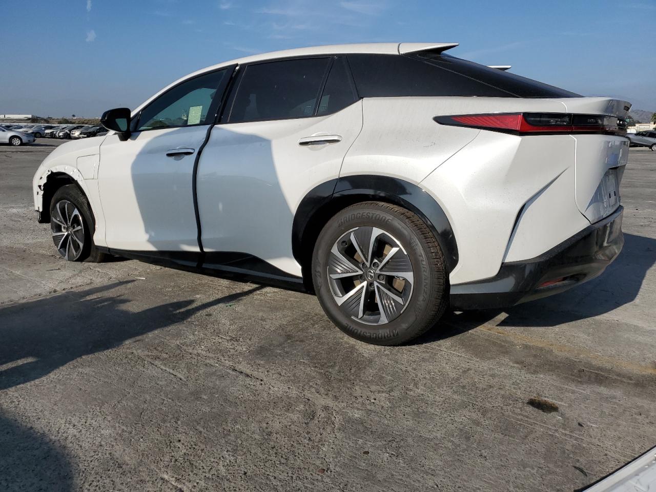 Lexus Rz 300e Image 10