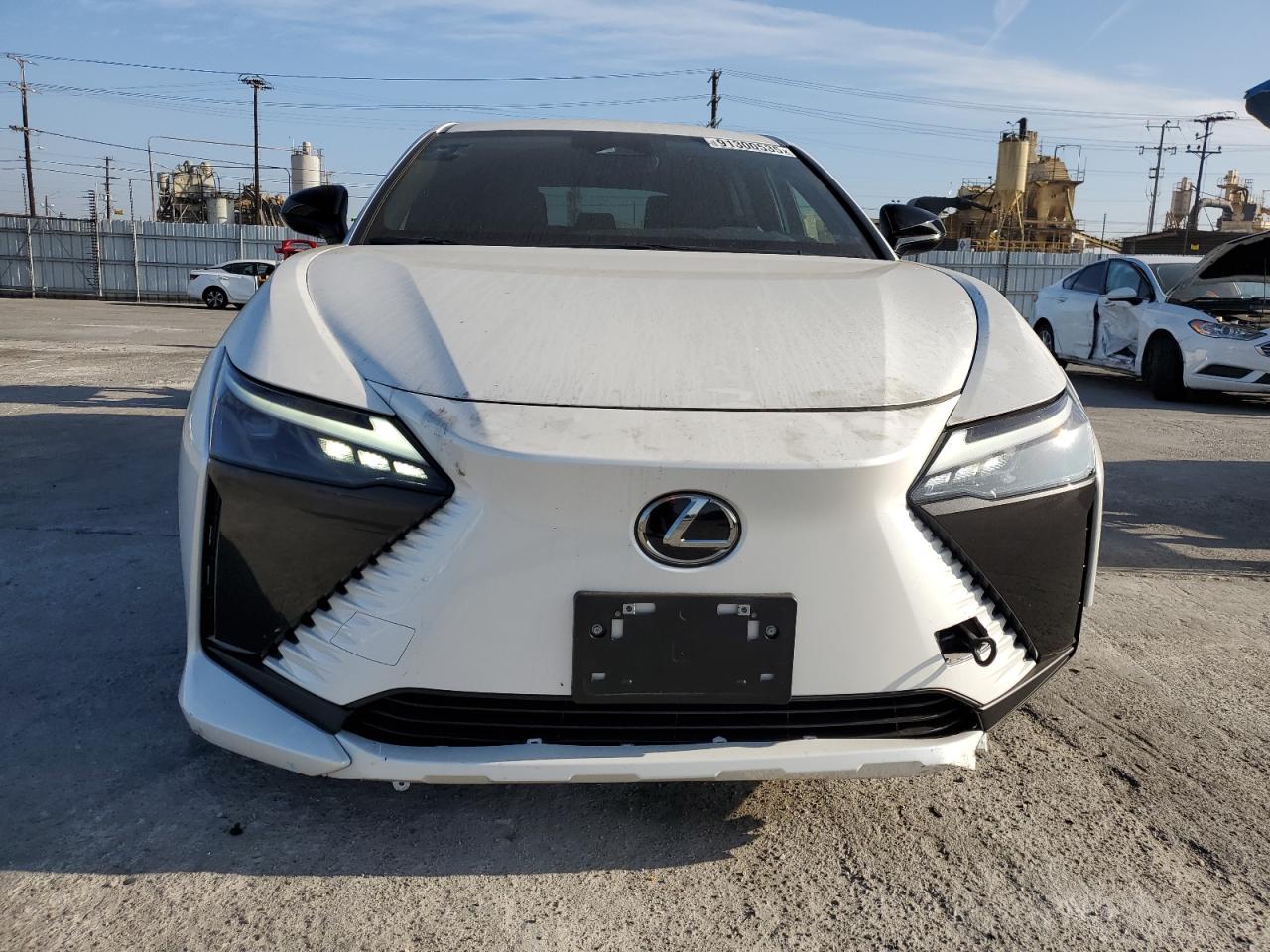 Lexus Rz 300e Image 12