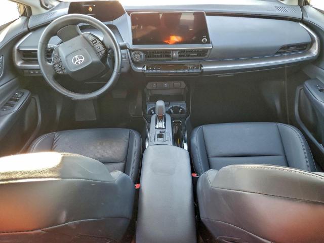 Toyota Prius Le Image 5