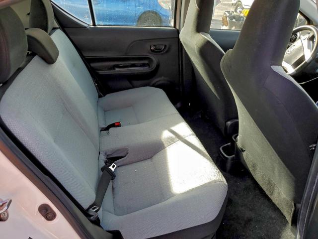 Toyota Prius Image 9