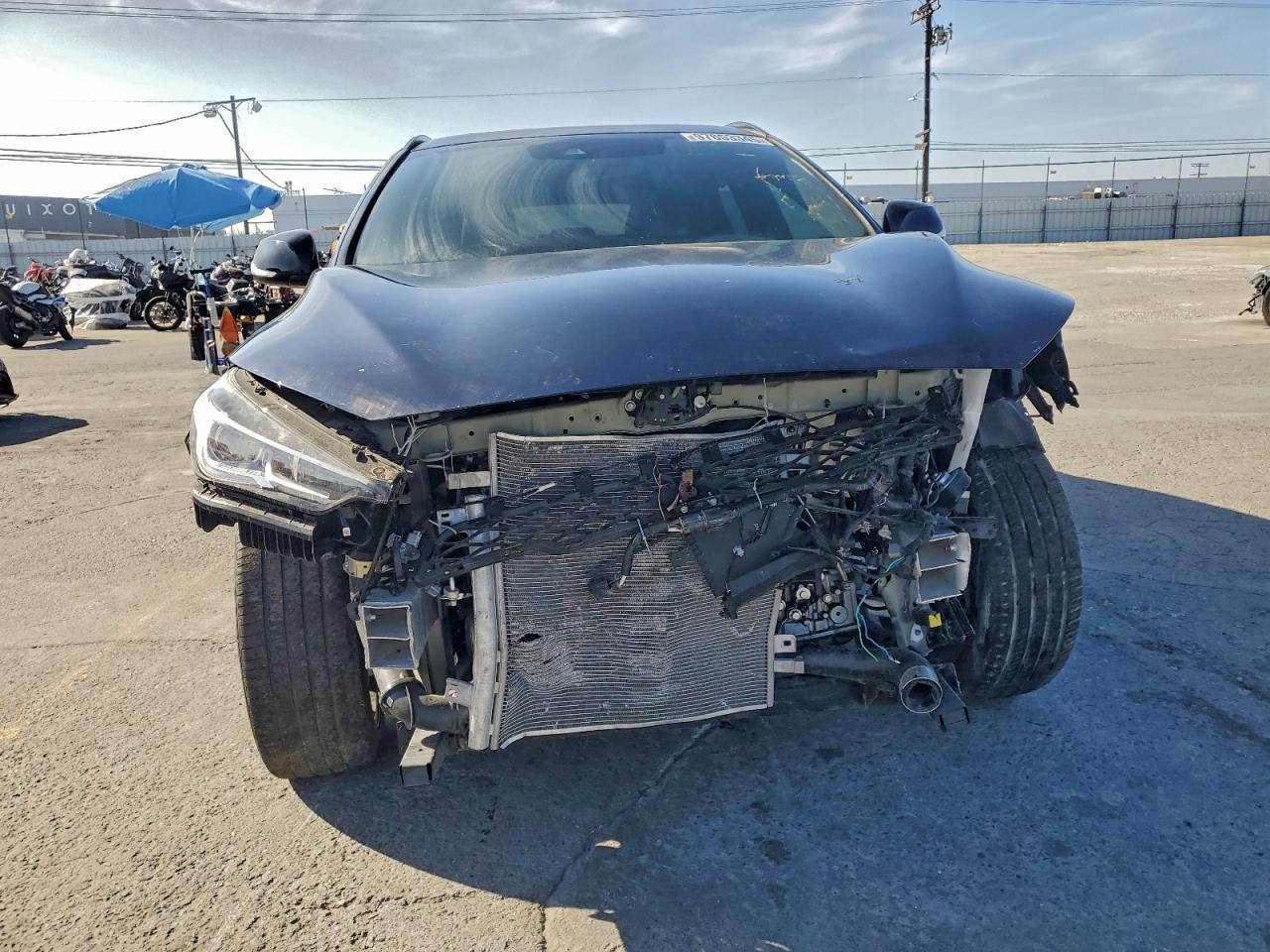 INFINITI Qx Luxe Image 7