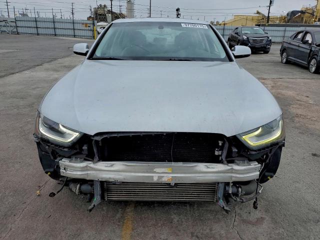 Audi A4 Premium Plus Image 12