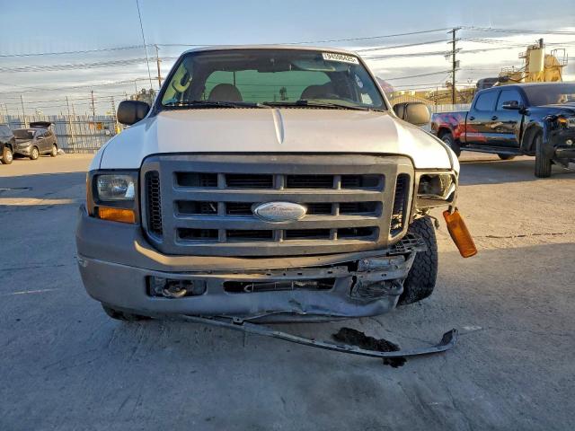Ford F-250 Super Duty Image 4