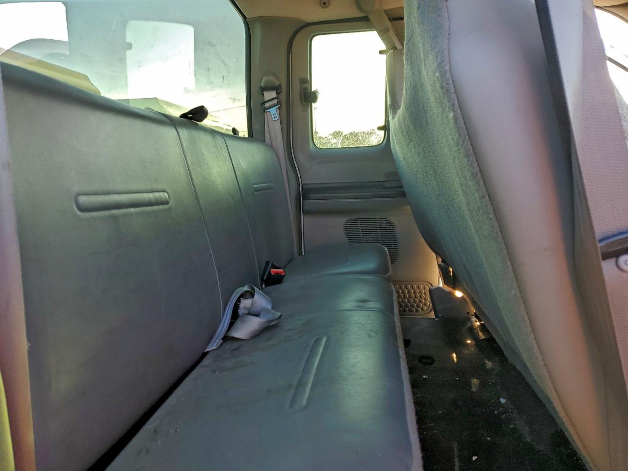 Ford F-250 Super Duty Image 9