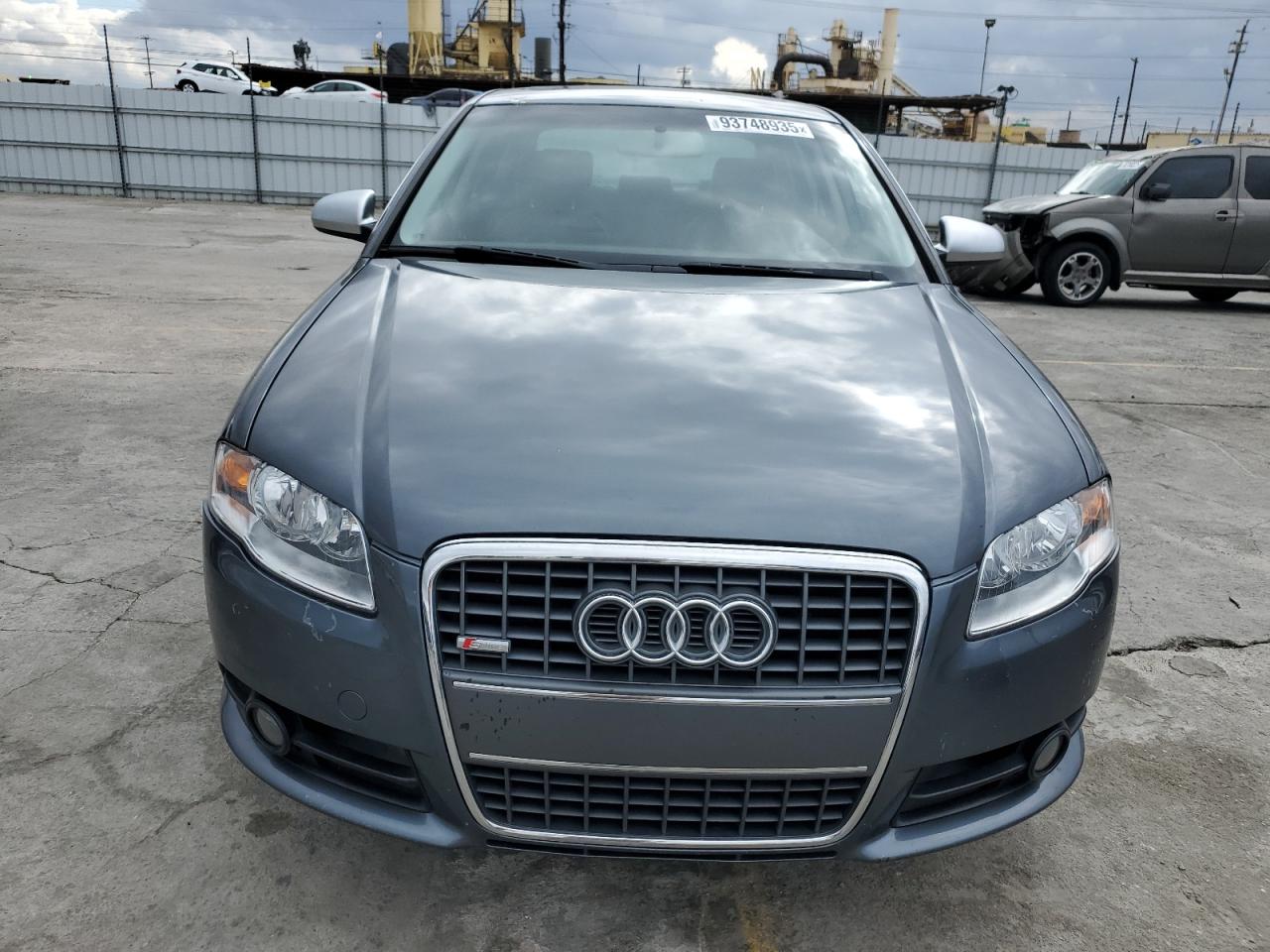 Audi A4 2.0t Quattro Image 6