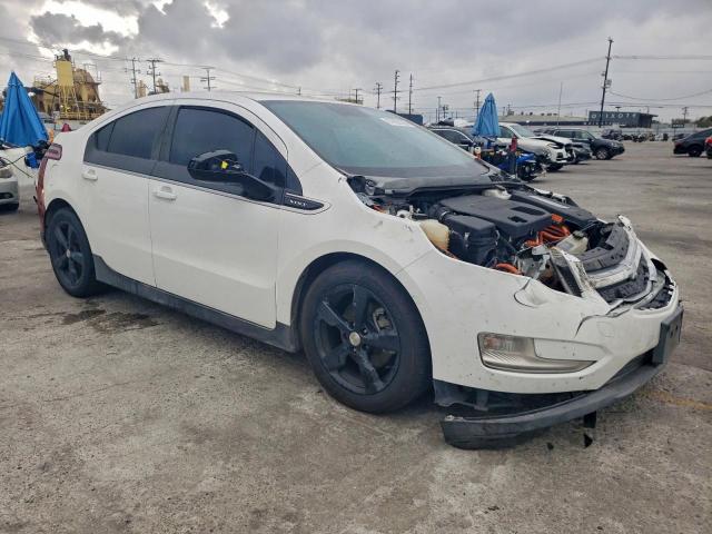 Chevrolet Volt Image 3