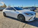 Lexus Es 300h Base Image 4