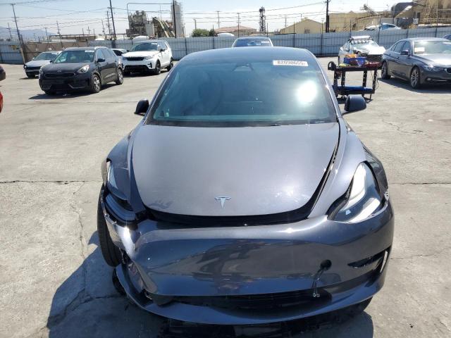 Tesla Model 3 Image 6