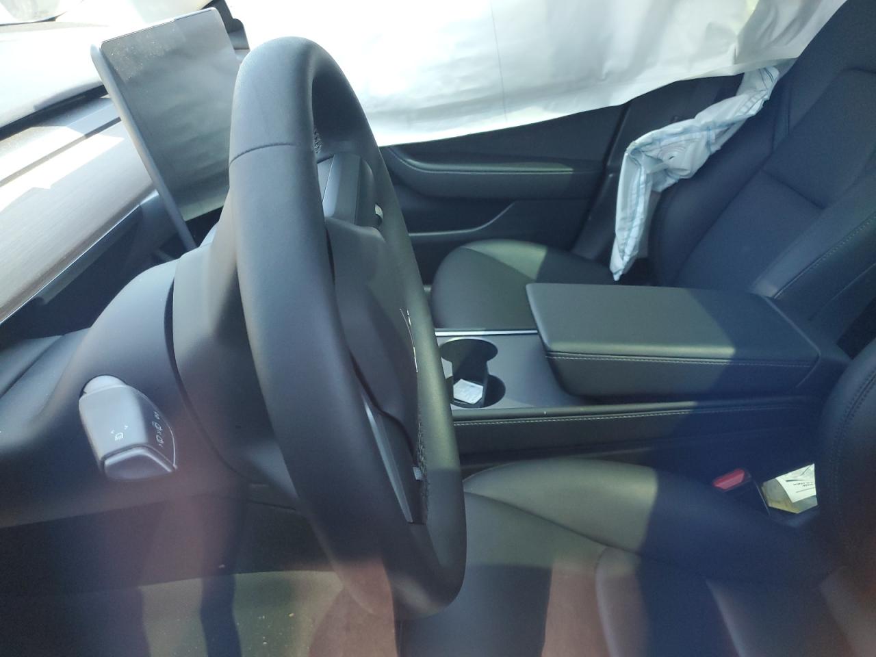 Tesla Model 3 Image 4
