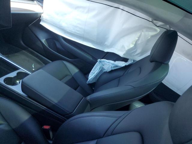 Tesla Model 3 Image 7