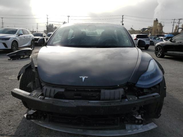 Tesla Model 3 Image 5