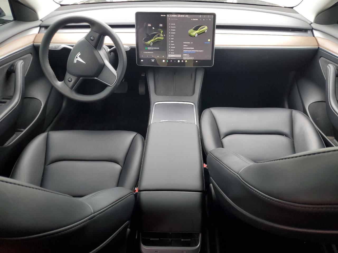Tesla Model 3 Image 4