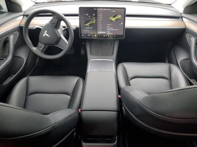 Tesla Model 3 Image 4