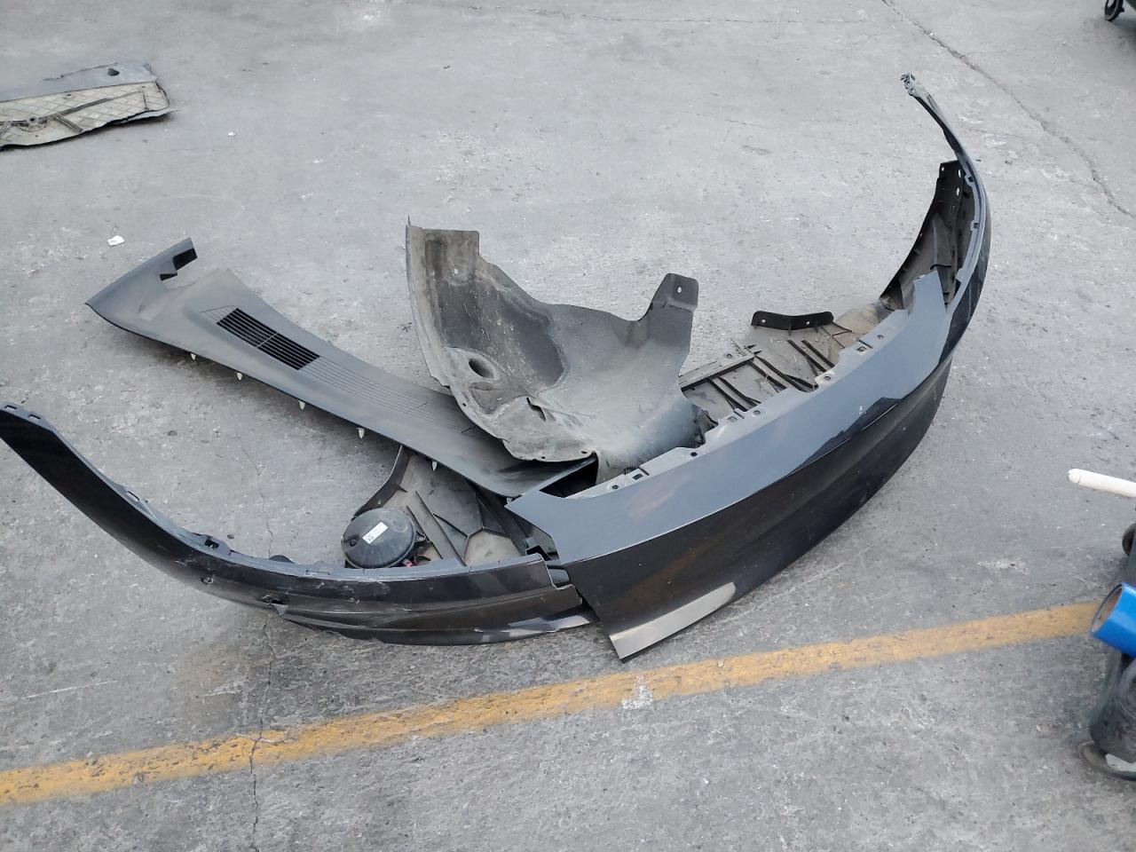 Tesla Model 3 Image 7