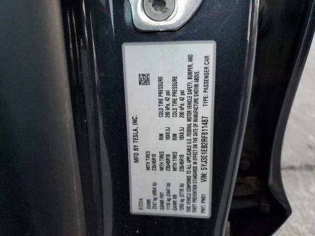 Tesla Model 3 Image 11