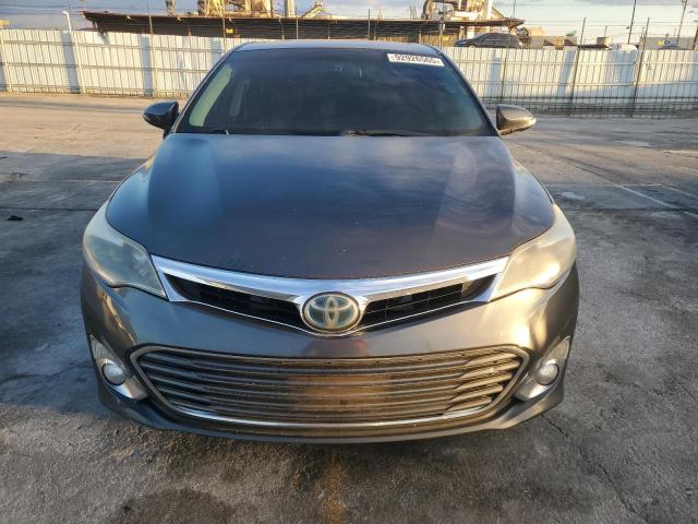 Toyota Avalon Hybrid Image 4