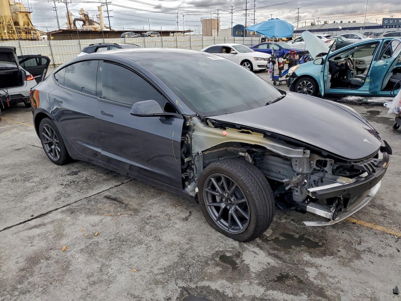 Tesla Model 3 Image 11