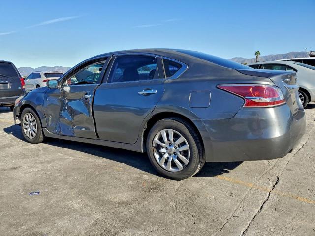 Nissan Altima 2.5 Image 5