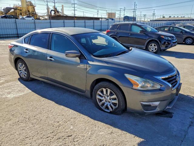Nissan Altima 2.5 Image 4