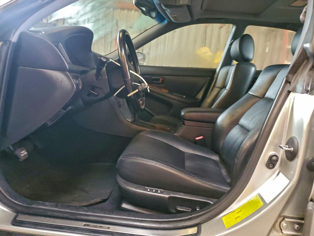 Lexus Es 300 Image 12