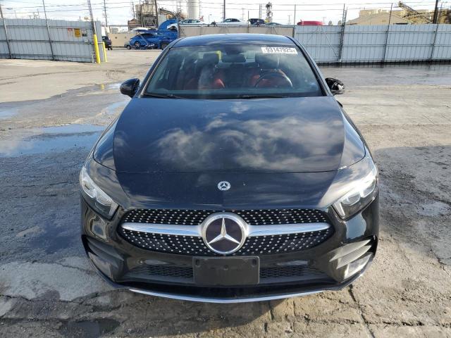 Mercedes-Benz A-Class 220 Image 3