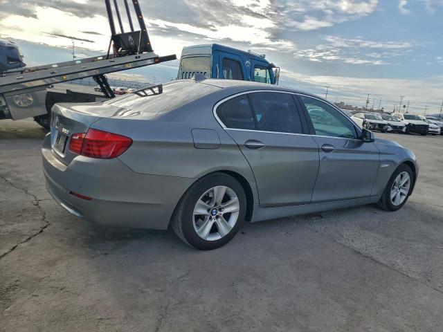 BMW 5 Series I Image 12