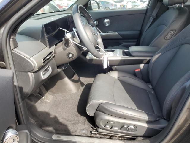 Genesis Gv60 Stand Standard Image 10