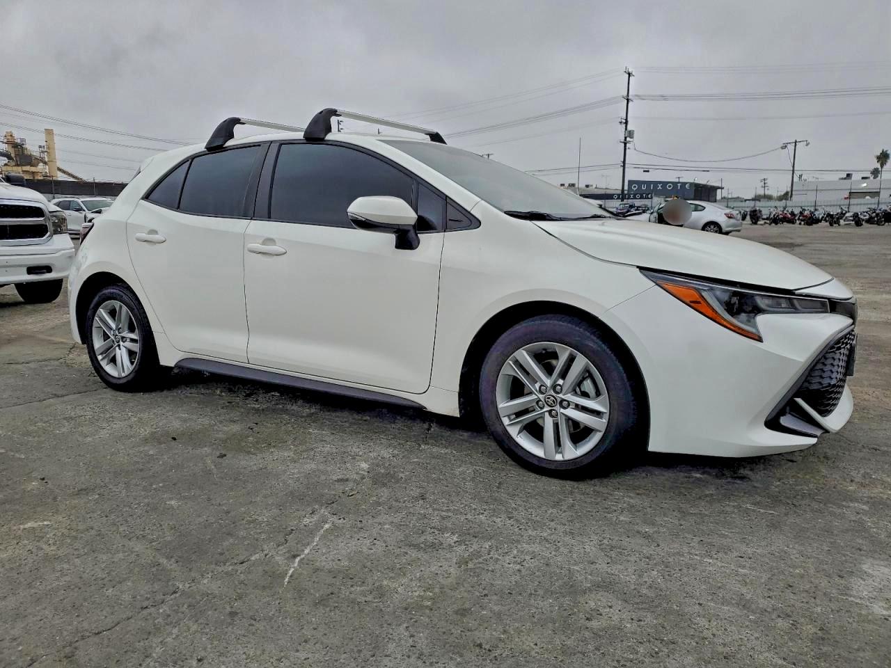 Toyota Corolla Se Image 4