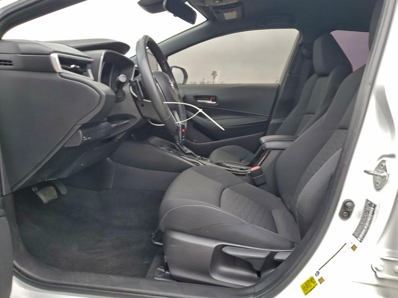 Toyota Corolla Se Image 7