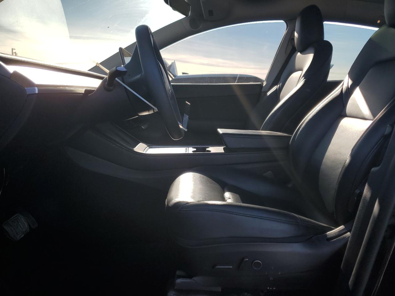 Tesla Model Y Image 12